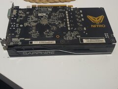 Versiunea de top Nitro+ cu stocare de 8GB GDDR5 pe 256-biti. 250 RON